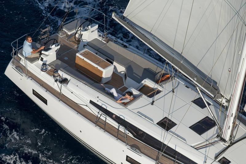 Book yachts online - sailboat - Jeanneau 54 - no name 3 - BLUE HULL, AC+GEN., UNDERWATER LIGHTS - rent
