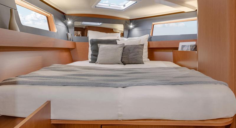 Book yachts online - sailboat - Oceanis 41.1 - CY-3 (REFIT 2021) - rent