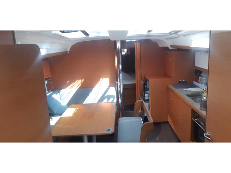 Book yachts online - sailboat - Dufour 430 GL - Tahiri - rent