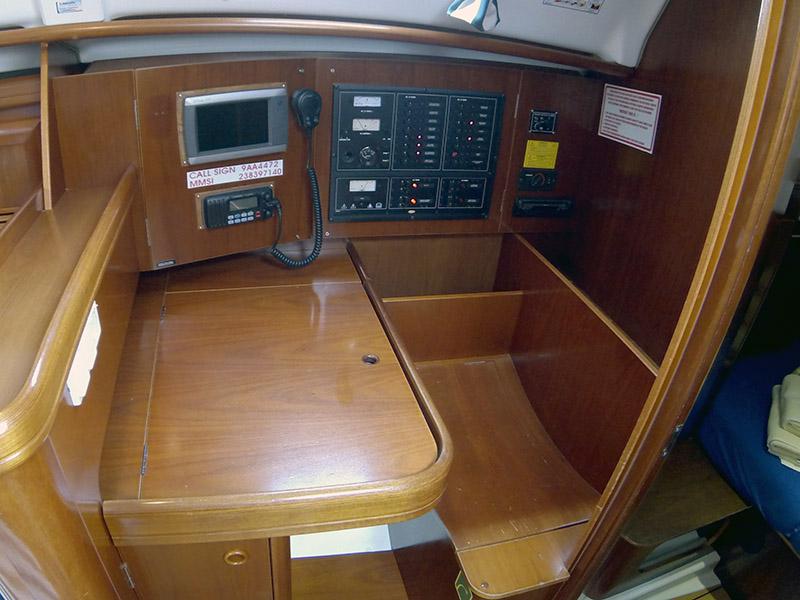 Book yachts online - sailboat - Oceanis Clipper 411 - Ana Maria (Sails 2020) - rent