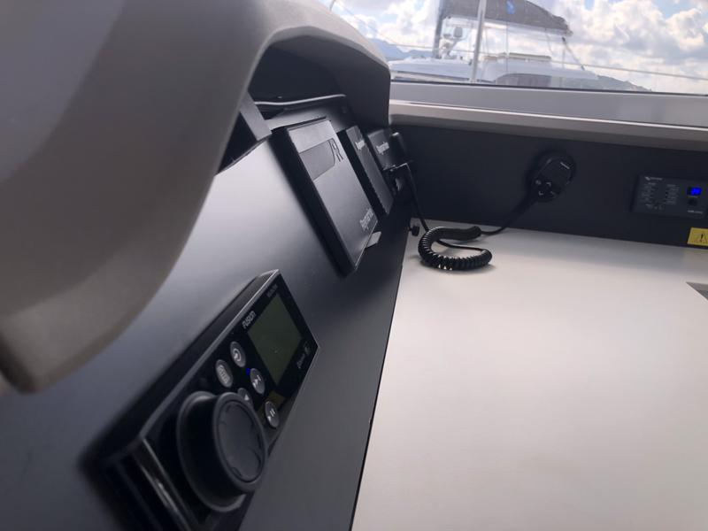 Book yachts online - catamaran - Bali 4.3 - Hogwarts - rent