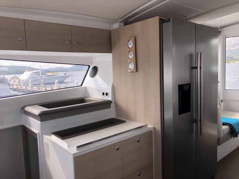 Book yachts online - catamaran - Bali 4.3 - Hogwarts - rent