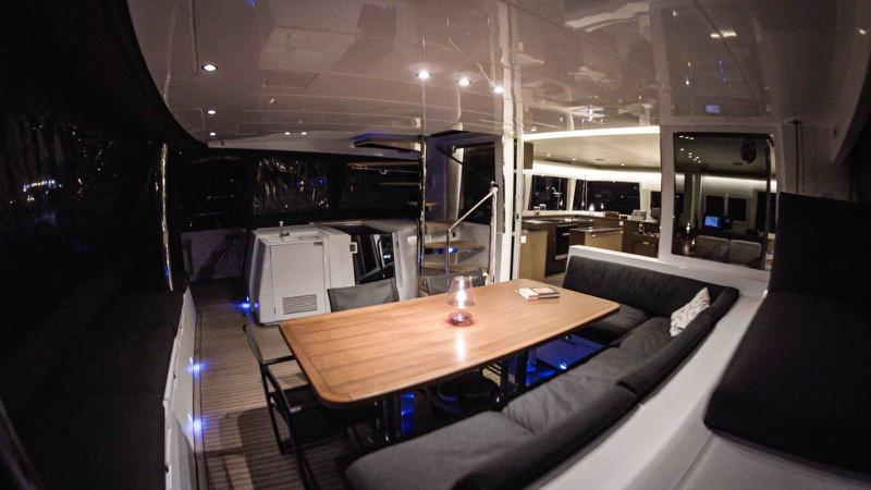 Book yachts online - catamaran - Lagoon 560 S2 - Samcat - rent