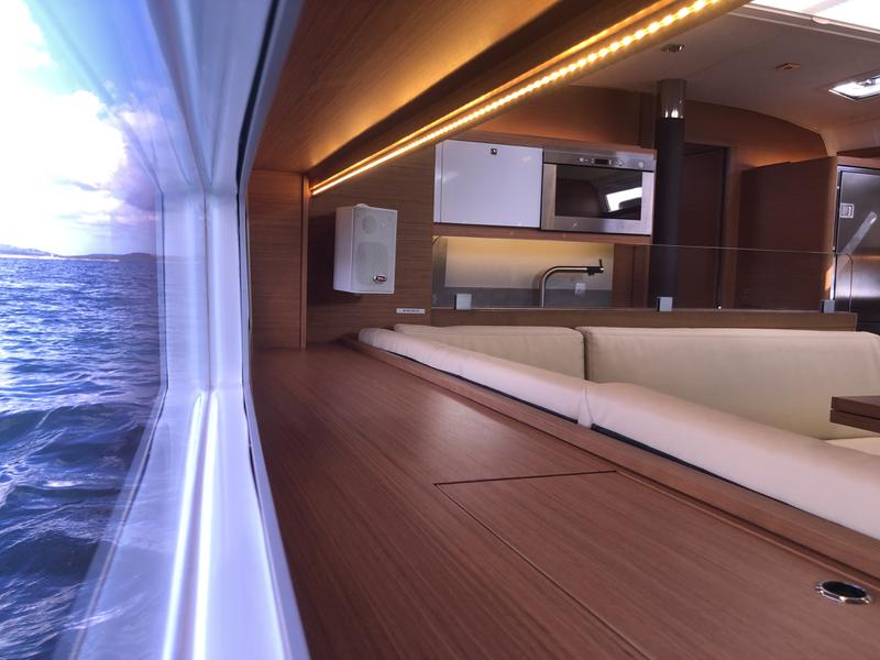 Book yachts online - sailboat - Dufour 530 Owner's version - Gringott - rent