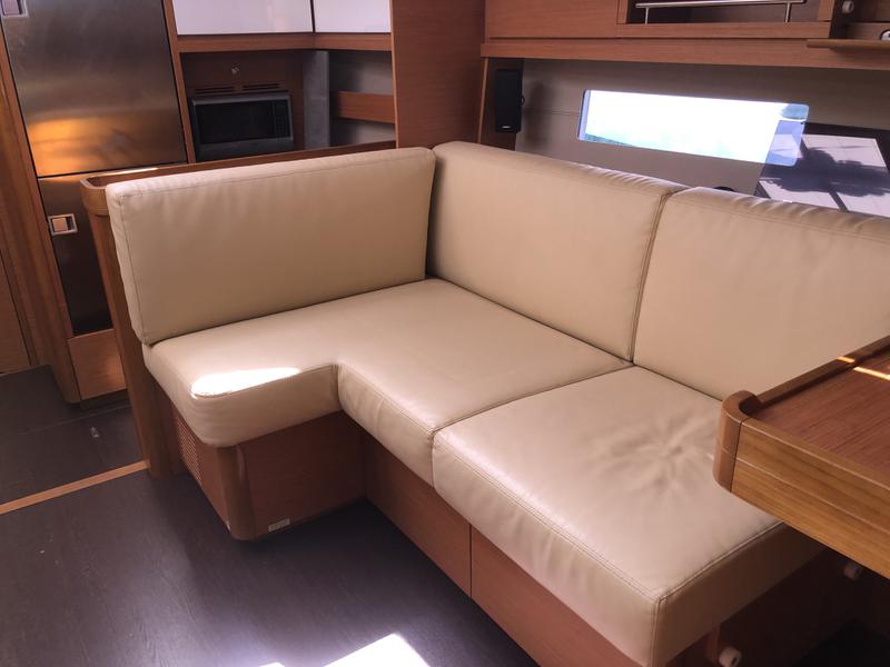 Book yachts online - sailboat - Dufour 56 Exclusive 2021 - Silente - rent