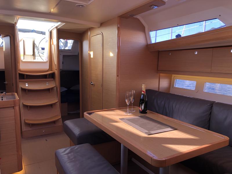 Book yachts online - sailboat - Dufour 412 Grand large - Wanderlust - rent
