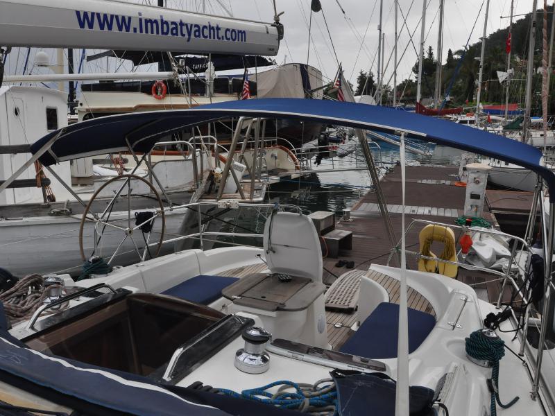 Book yachts online - sailboat - Bavaria 37 Cruiser - Alara 1 - rent