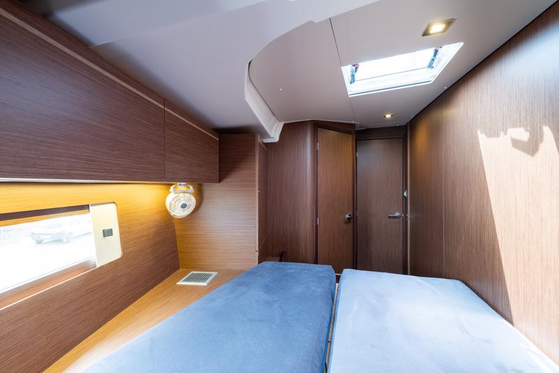 Book yachts online - sailboat - Oceanis 51.1 - Atman  - A/C &amp; Generator - rent