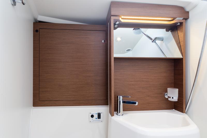 Book yachts online - sailboat - Oceanis 51.1 - Atman  - A/C &amp; Generator - rent