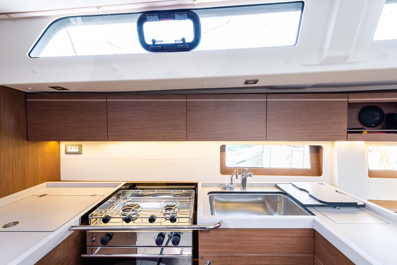 Book yachts online - sailboat - Oceanis 51.1 - Atman  - A/C &amp; Generator - rent