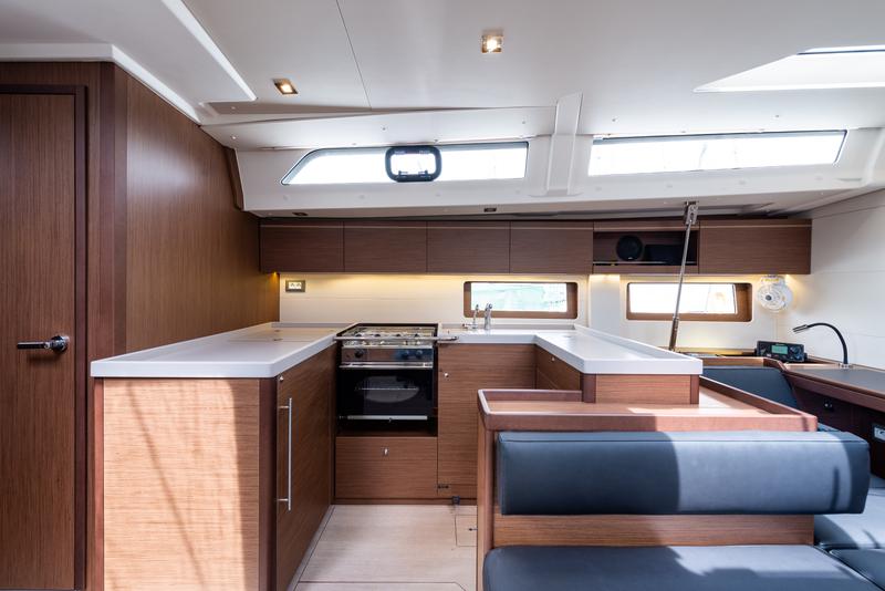 Book yachts online - sailboat - Oceanis 51.1 - Atman  - A/C &amp; Generator - rent