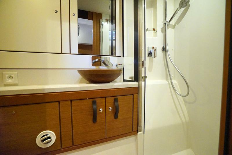 Book yachts online - sailboat - Jeanneau 64 - Freedom - rent