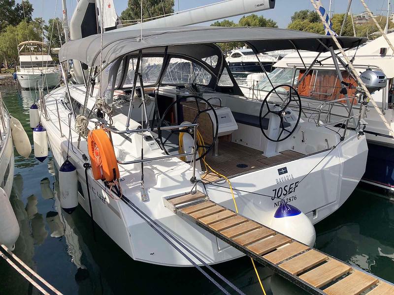 Book yachts online - sailboat - Bavaria C42 - Josef - rent
