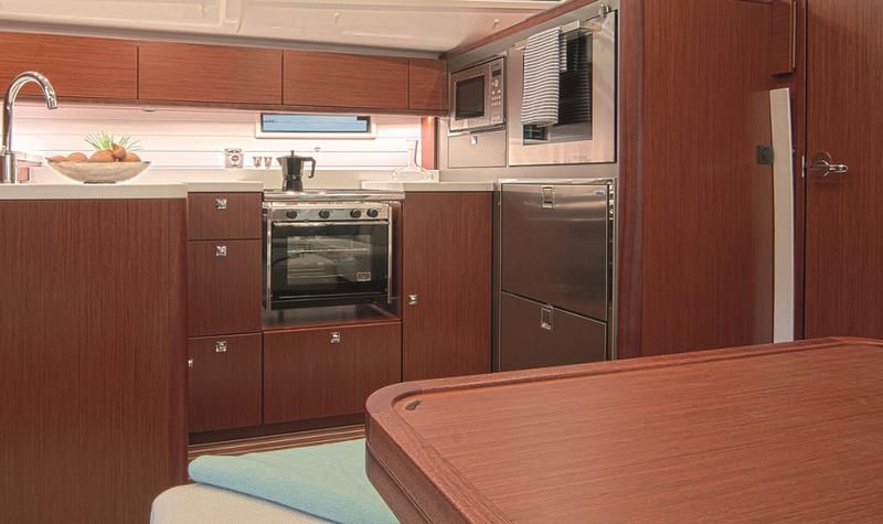Book yachts online - sailboat - Bavaria 51 Cruiser - Seawalker - rent