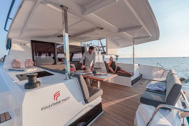Book yachts online - catamaran - Isla 40 - Blue Orion - rent