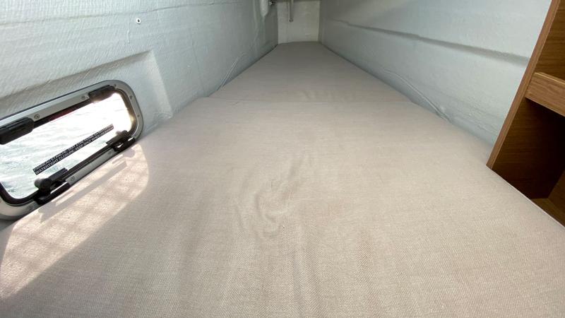 Book yachts online - catamaran - Lagoon 40 - Sunrise - rent