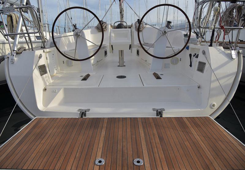 Book yachts online - sailboat - Bavaria 41 Cruiser - BAVARIA 41 CRUISER (2014) - ATH - rent