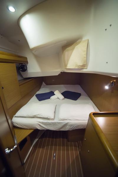 Book yachts online - sailboat - Sun Odyssey 44 i - SUN ODYSSEY 44i (2009) - VOL - rent