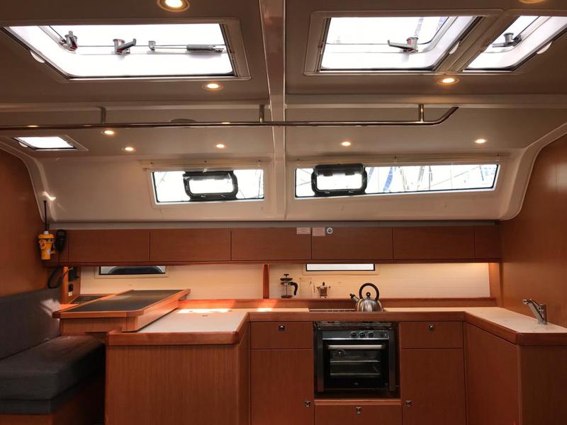 Book yachts online - sailboat - Bavaria 51 Cruiser - BAVARIA 51 CRUISER (2018) - MYK - rent