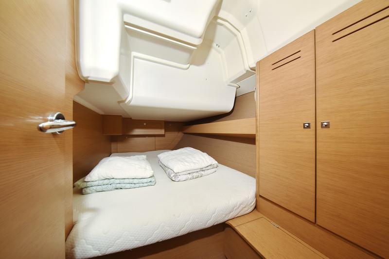 Book yachts online - sailboat - Dufour 382 - Wanderlust - rent