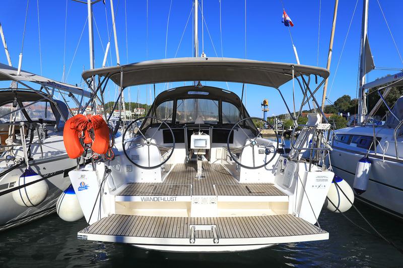 Book yachts online - sailboat - Dufour 382 - Wanderlust - rent