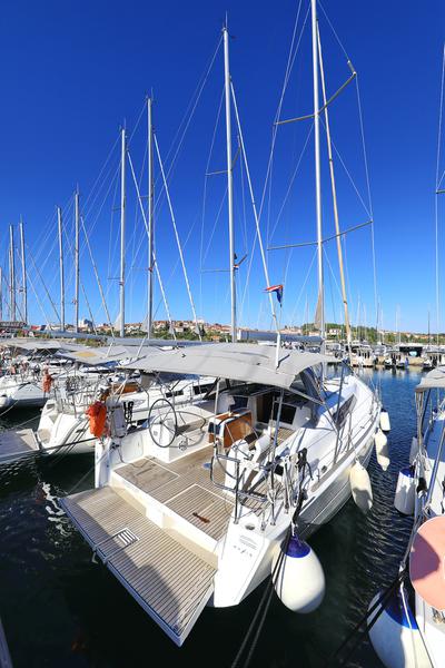 Book yachts online - sailboat - Dufour 382 - Wanderlust - rent