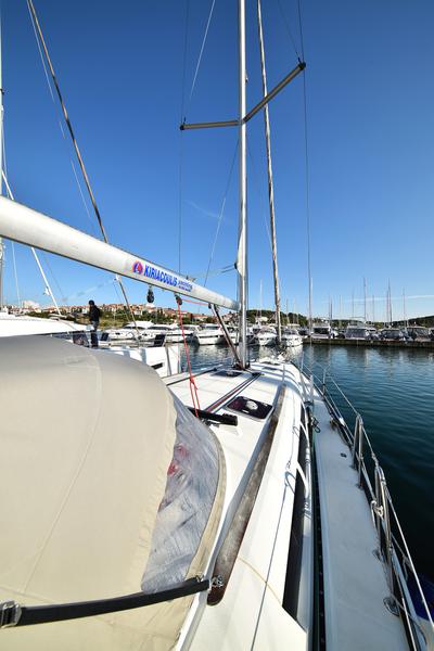 Book yachts online - sailboat - Dufour 382 - Sunset - rent