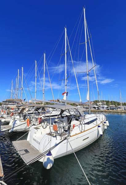 Book yachts online - sailboat - Sun Odyssey 449 - Canne Bleue - rent