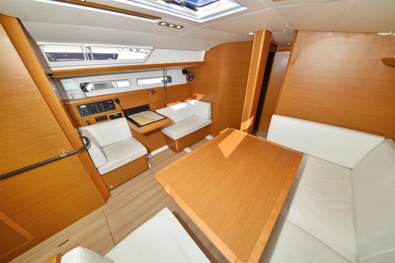 Book yachts online - sailboat - Sun Odyssey 449 - Canne Bleue - rent