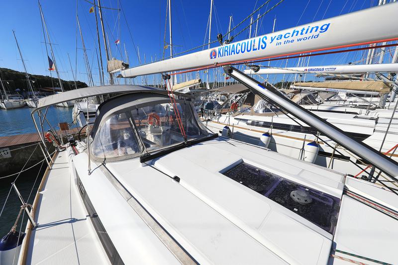 Book yachts online - sailboat - Sun Odyssey 449 - Canne Bleue - rent
