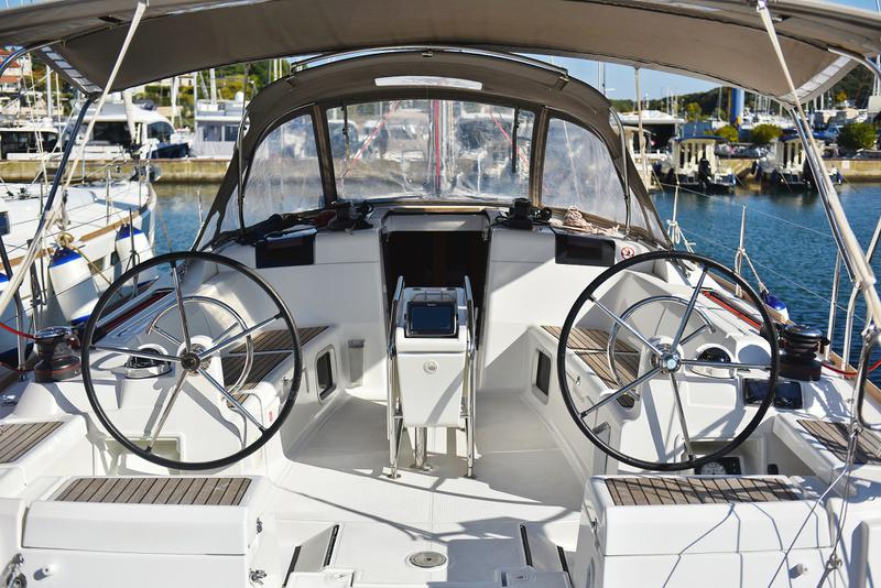 Book yachts online - sailboat - Sun Odyssey 449 - Canne Bleue - rent