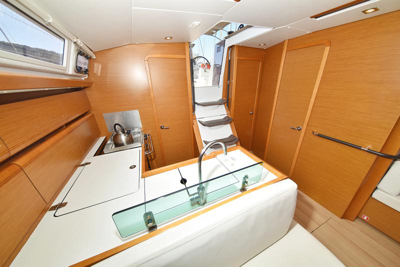 Book yachts online - sailboat - Sun Odyssey 449 - Canne Bleue - rent