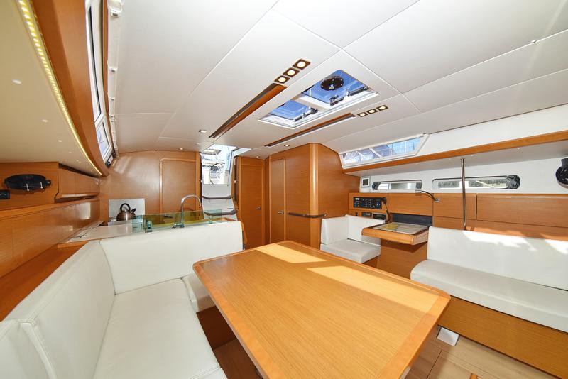Book yachts online - sailboat - Sun Odyssey 449 - Canne Bleue - rent