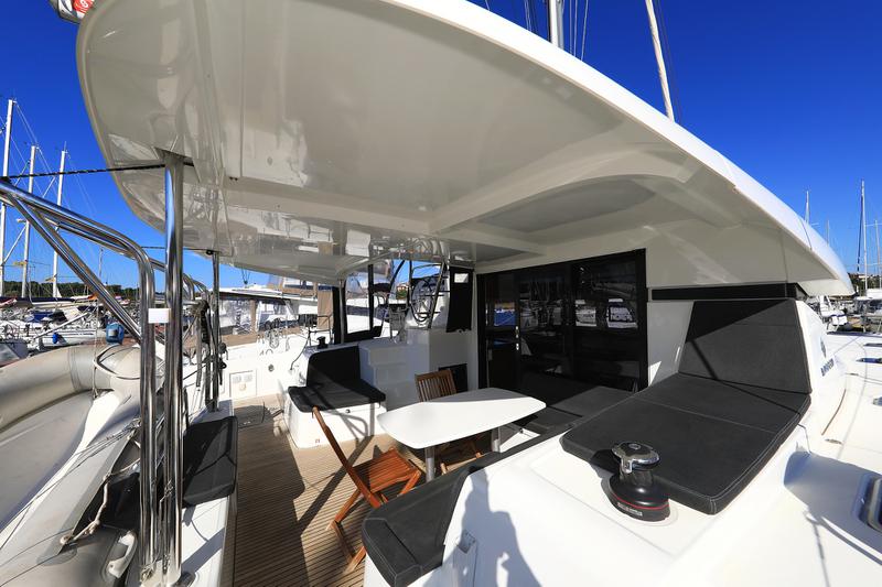 Book yachts online - catamaran - Lagoon 42 - Fleur de Sel - rent