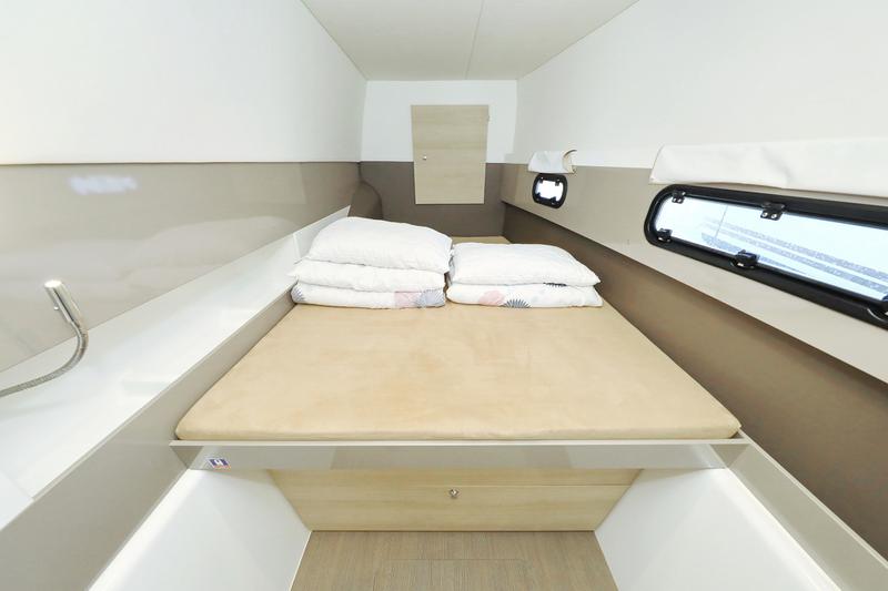 Book yachts online - catamaran - Bali 4.1 - Alinator III - rent