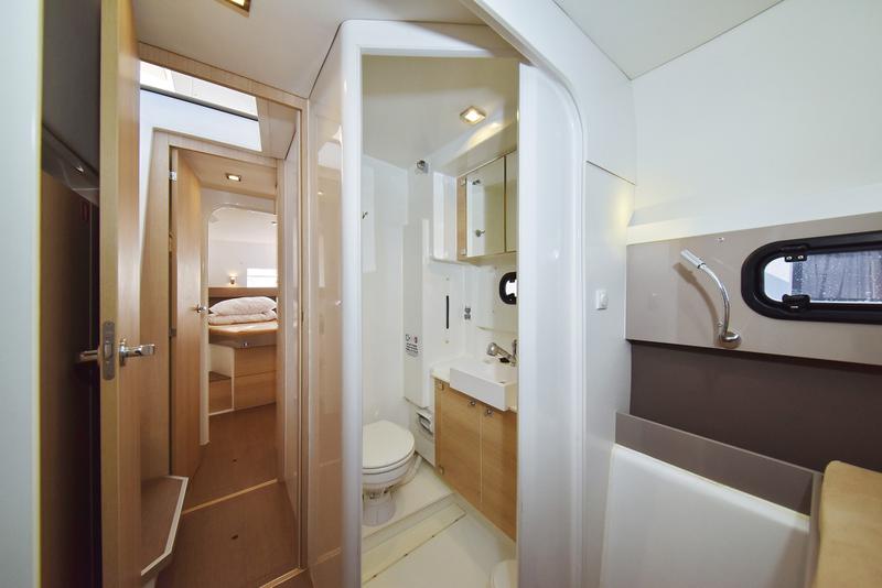 Book yachts online - catamaran - Bali 4.1 - Alinator III - rent