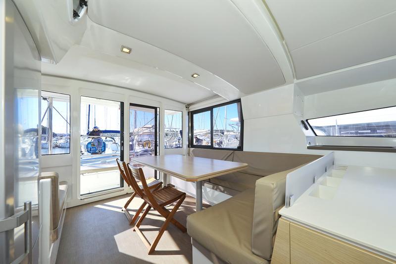 Book yachts online - catamaran - Bali 4.1 - Alinator III - rent