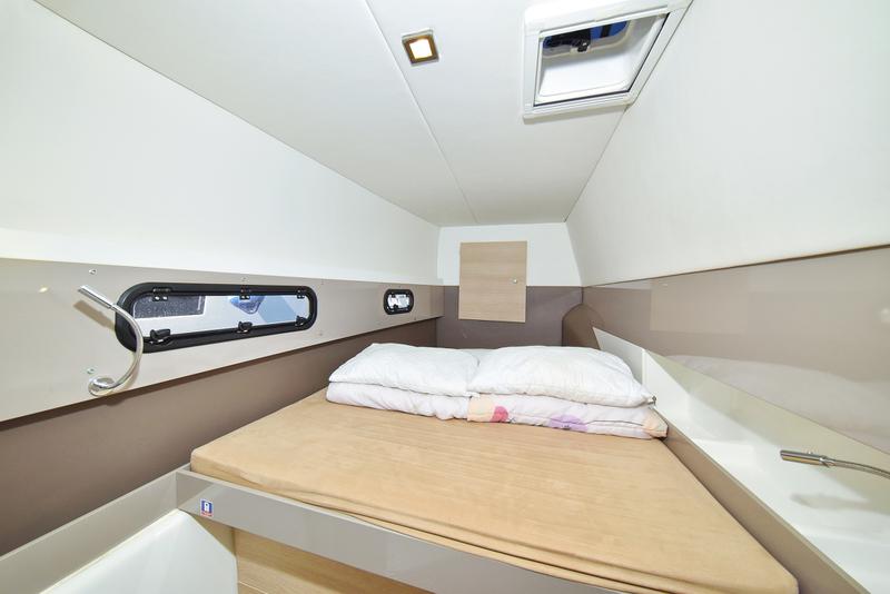 Book yachts online - catamaran - Bali 4.1 - Alinator III - rent