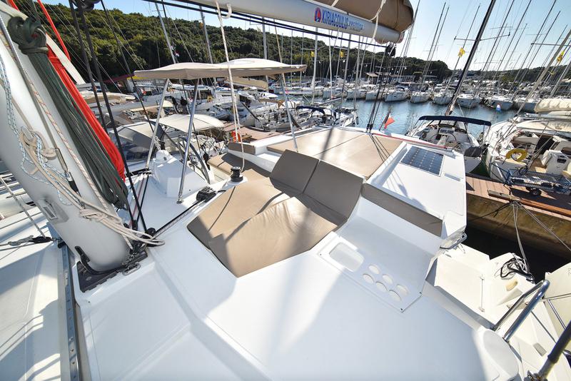 Book yachts online - catamaran - Bali 4.1 - Alinator III - rent