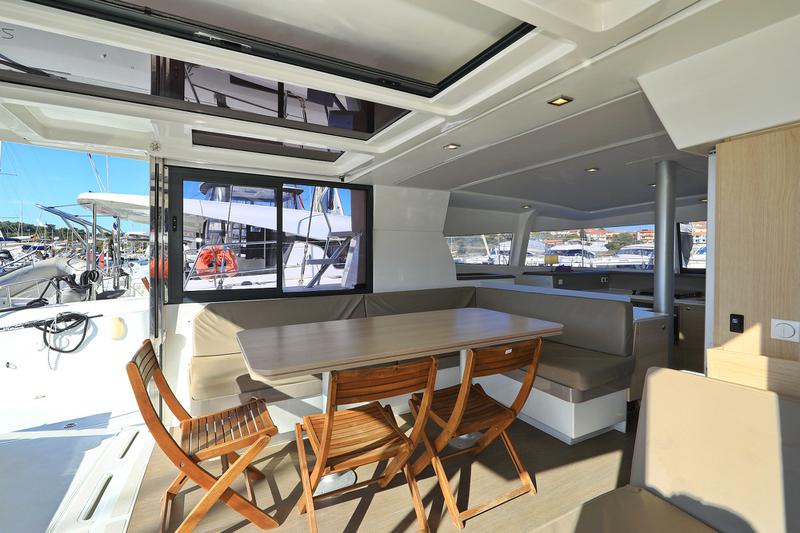 Book yachts online - catamaran - Bali 4.1 - Alinator III - rent