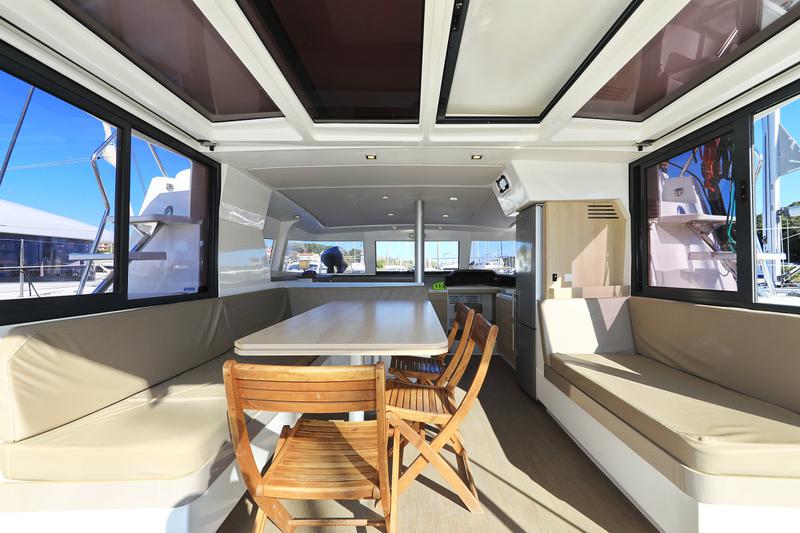 Book yachts online - catamaran - Bali 4.1 - Alinator III - rent