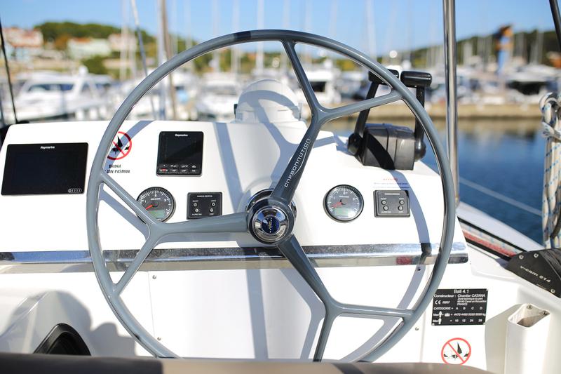 Book yachts online - catamaran - Bali 4.1 - Alinator III - rent
