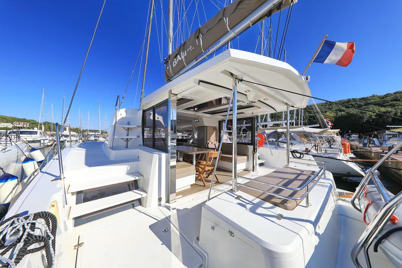 Book yachts online - catamaran - Bali 4.1 - Alinator III - rent