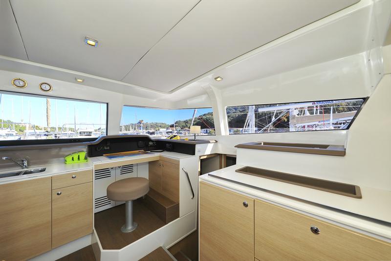 Book yachts online - catamaran - Bali 4.1 - Alinator III - rent