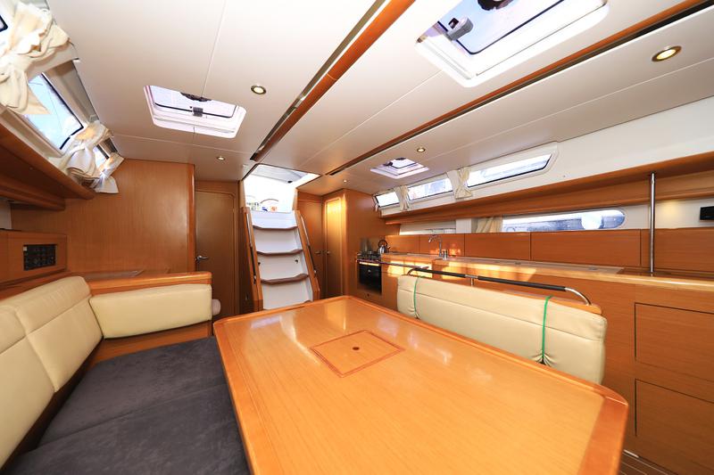 Book yachts online - sailboat - Sun Odyssey 44 i - Sveamare - rent