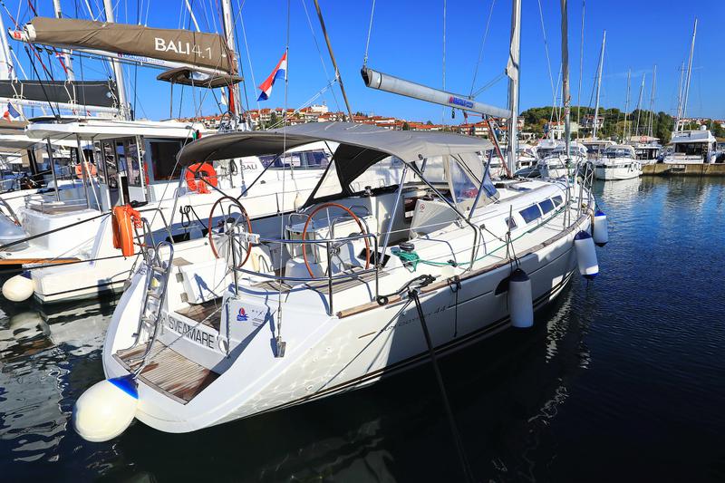 Book yachts online - sailboat - Sun Odyssey 44 i - Sveamare - rent
