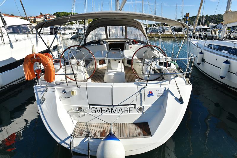 Book yachts online - sailboat - Sun Odyssey 44 i - Sveamare - rent