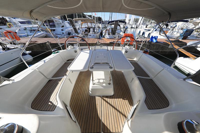 Book yachts online - sailboat - Sun Odyssey 44 i - Sveamare - rent