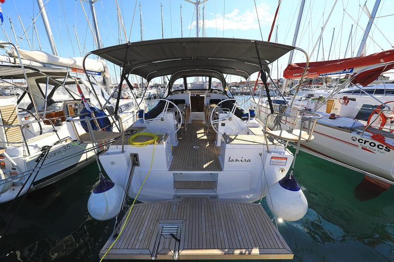Book yachts online - sailboat - Elan 45.1 Impression 3 cabins 2 heads - Ianira - rent