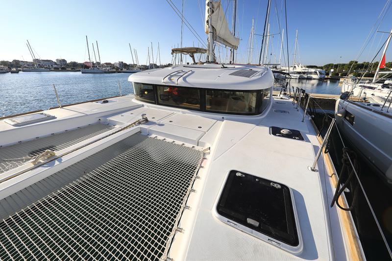 Book yachts online - catamaran - Lagoon 39 - PULPO - rent